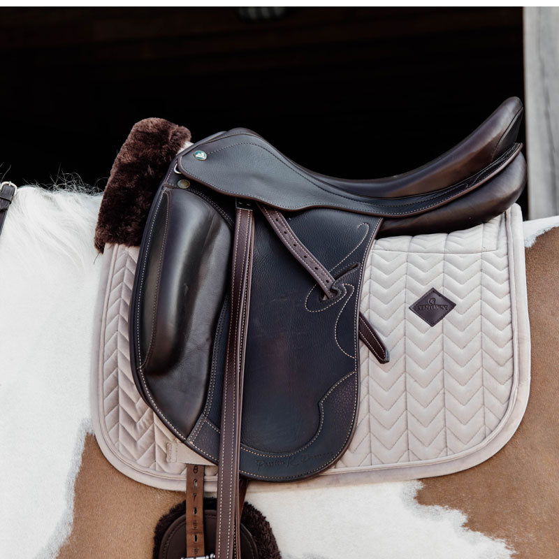 Skin Friendly Dressage Velvet Saddle Pad