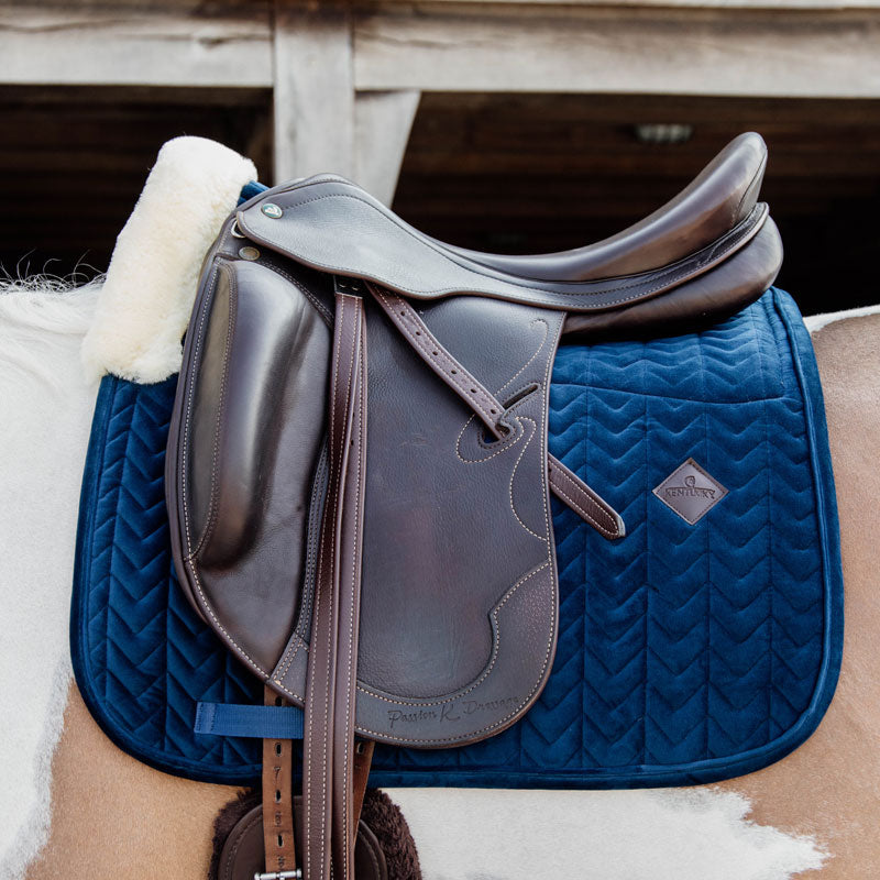 Skin Friendly Dressage Velvet Saddle Pad