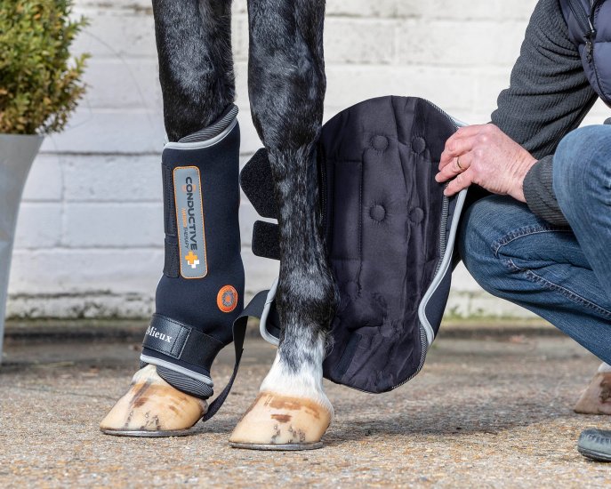 LeMieux Magno Conductive Boots - Nags Essentials