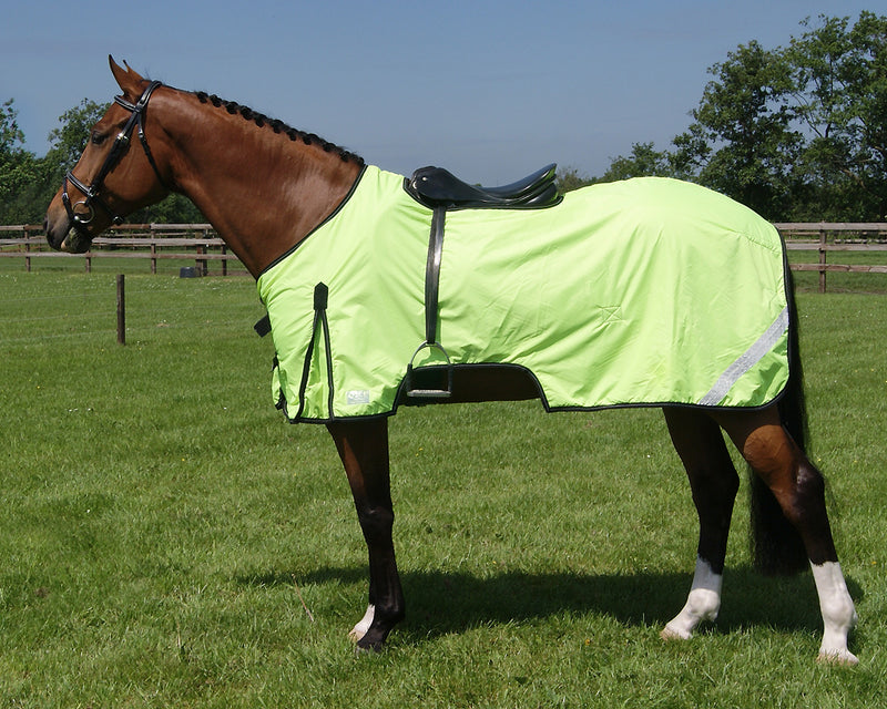 Ride On Reflective Rug - Nags Essentials