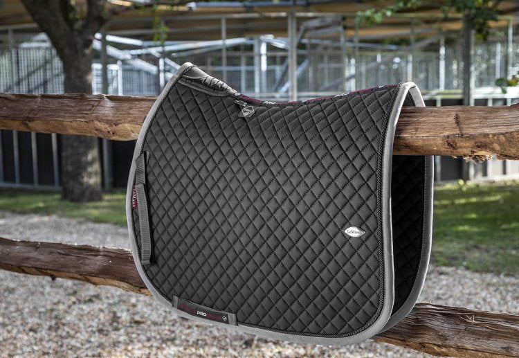 LeMieux Wither Relief Mesh Jumping Pad - Nags Essentials