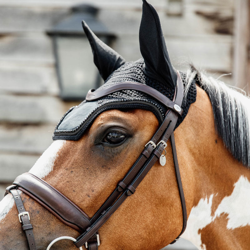 Wellington Fly Veil Velvet Pearls - Nags Essentials