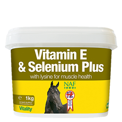 NAF Vitamin E & Selenium Plus - Nags Essentials